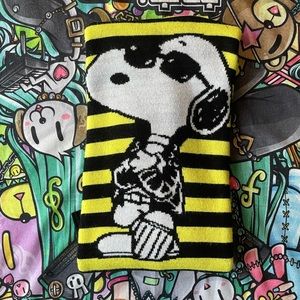 Peanuts Snoopy/ joe cool sweater